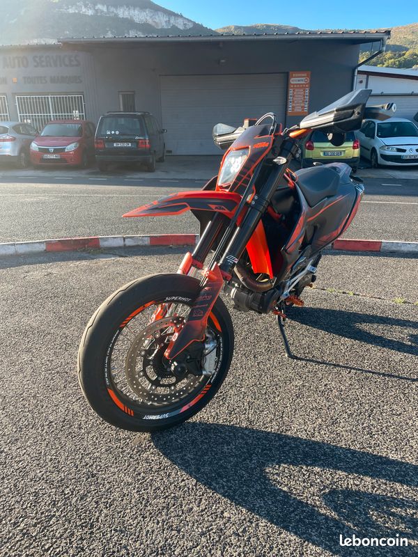 KTM 690 SMCR