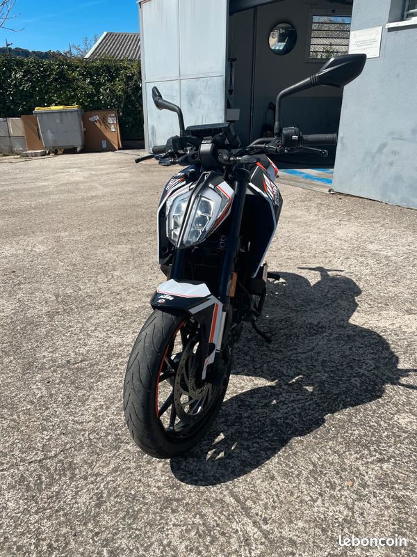 KTM 390 Duke