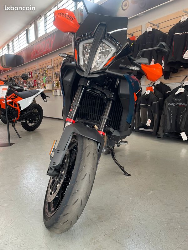KTM 890 Smt 2026